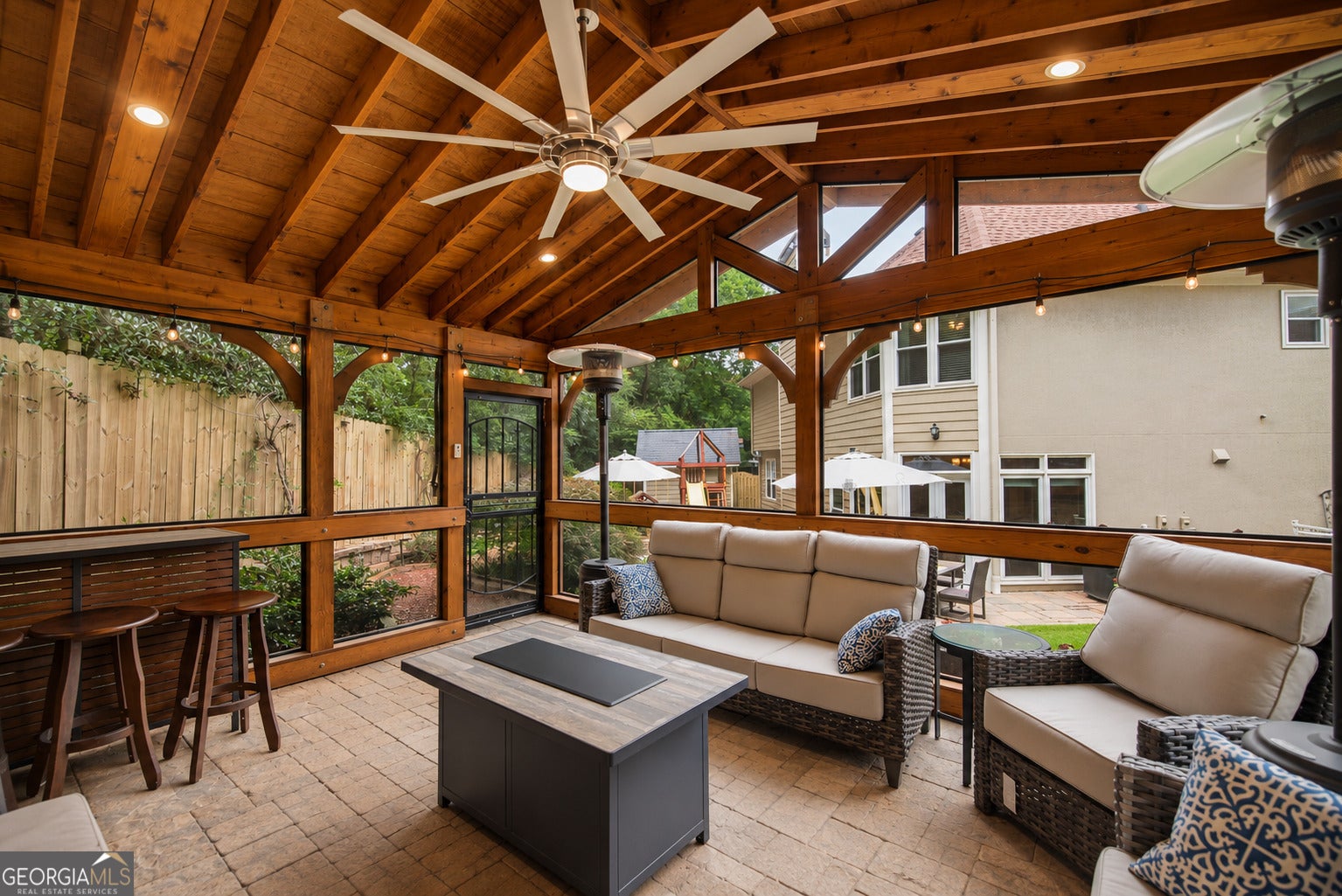 3077 Hudson WAY