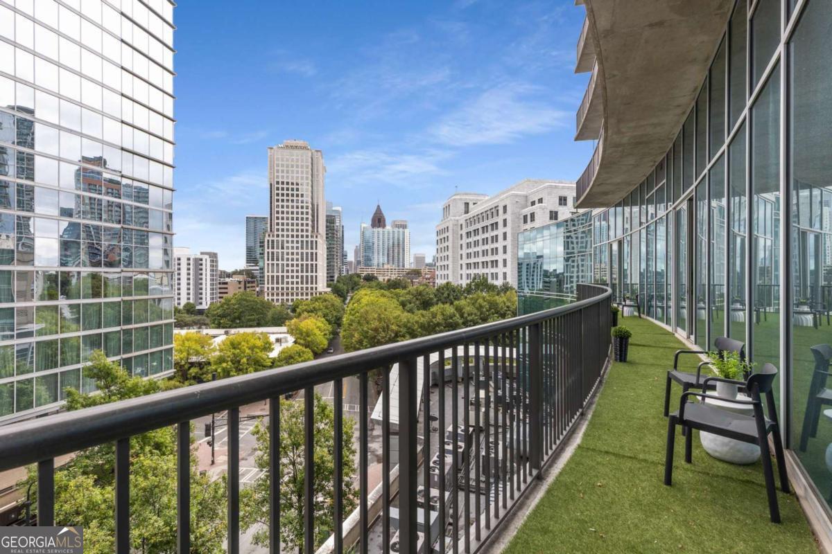 1080 Peachtree ST NE 709