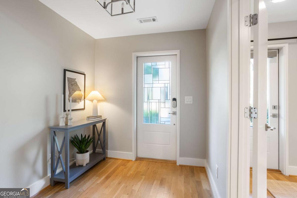 Atlanta, Georgia 30316, United States, 4 Bedrooms Bedrooms, ,3 BathroomsBathrooms,Residential,Active,144455