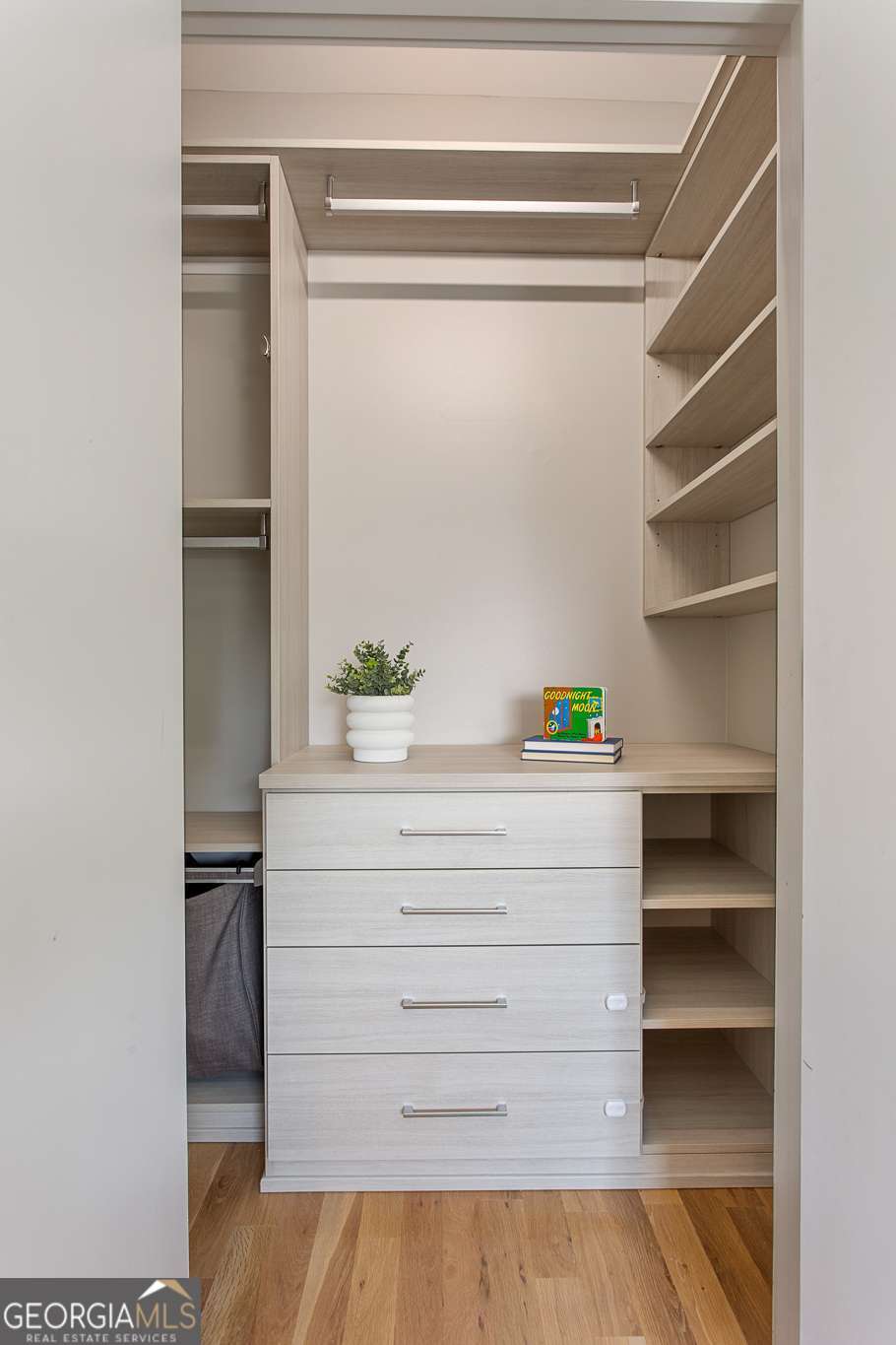 Atlanta, Georgia 30316, United States, 4 Bedrooms Bedrooms, ,3 BathroomsBathrooms,Residential,Active,144455