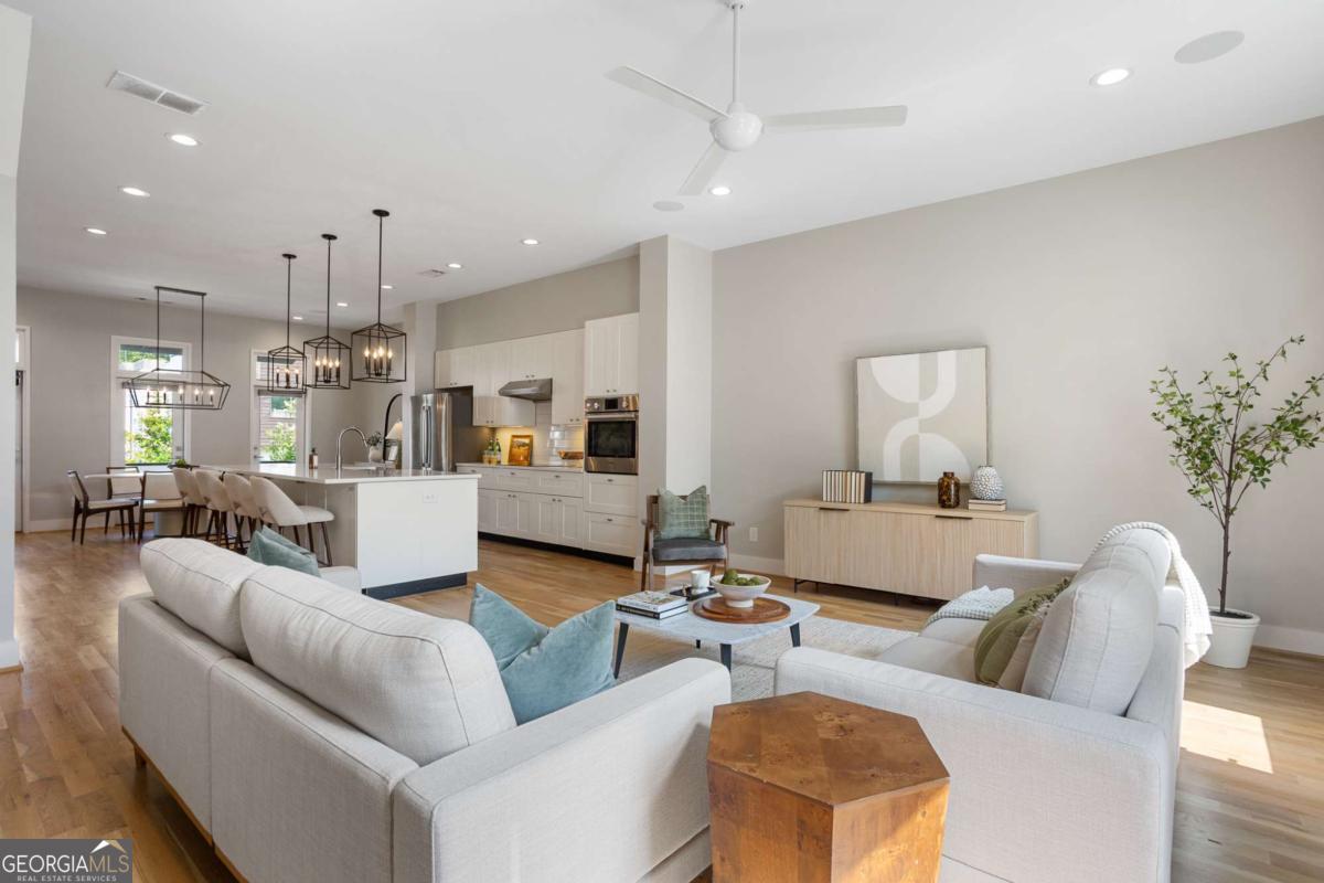 Atlanta, Georgia 30316, United States, 4 Bedrooms Bedrooms, ,3 BathroomsBathrooms,Residential,Active,144455