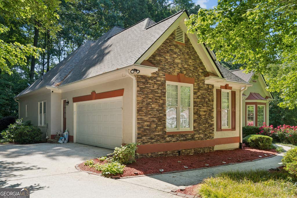 Photo of 1611 Flowering Dogwood Drive, Powder Springs, GA 30127 (MLS # 10830997)