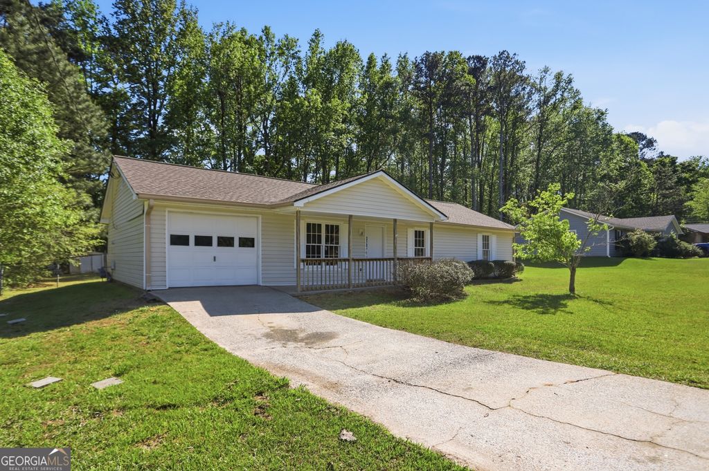 Photo of 3233 Lancer Drive, Powder Springs, GA 30127 (MLS # 10737225)