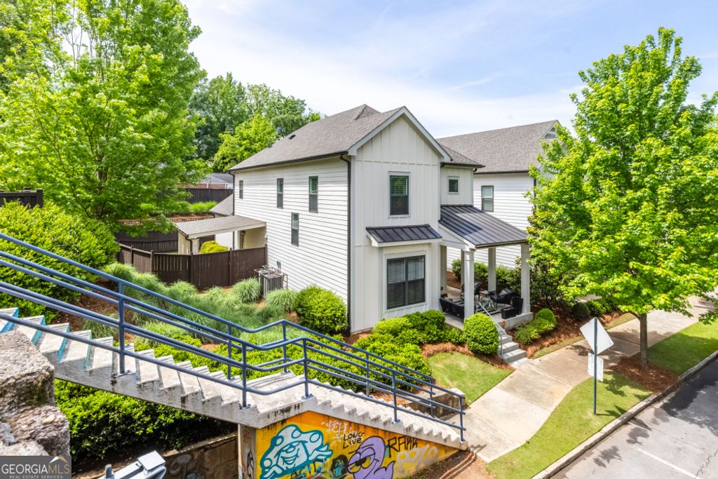 Photo of 2362 Merrilee Lane SE, Atlanta, GA 30317 (MLS # 10760037)