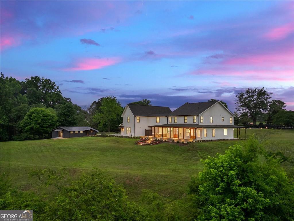 6438 East Cherokee DR