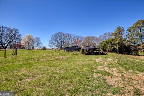 A home in Dawsonville