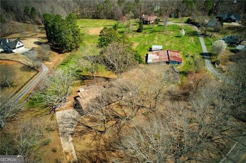 A home in Dawsonville