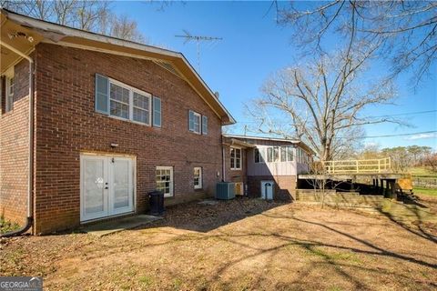 A home in Dawsonville