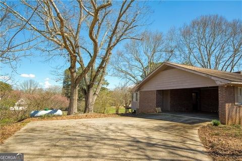 A home in Dawsonville