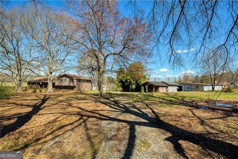 A home in Dawsonville