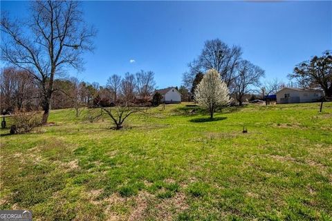 A home in Dawsonville