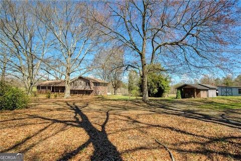 A home in Dawsonville