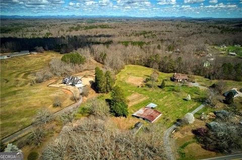 A home in Dawsonville