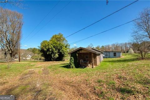 A home in Dawsonville