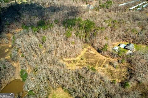 A home in Dawsonville