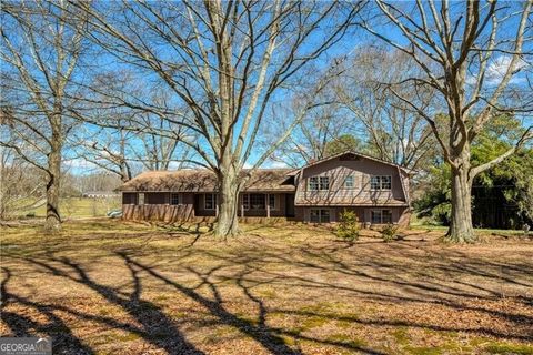 A home in Dawsonville