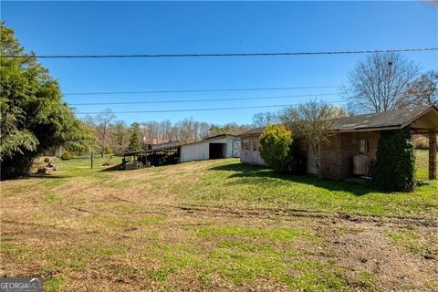 A home in Dawsonville