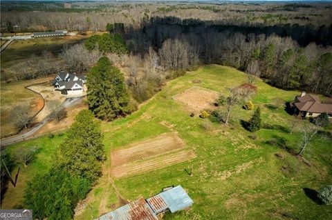 A home in Dawsonville