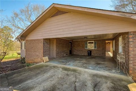 A home in Dawsonville