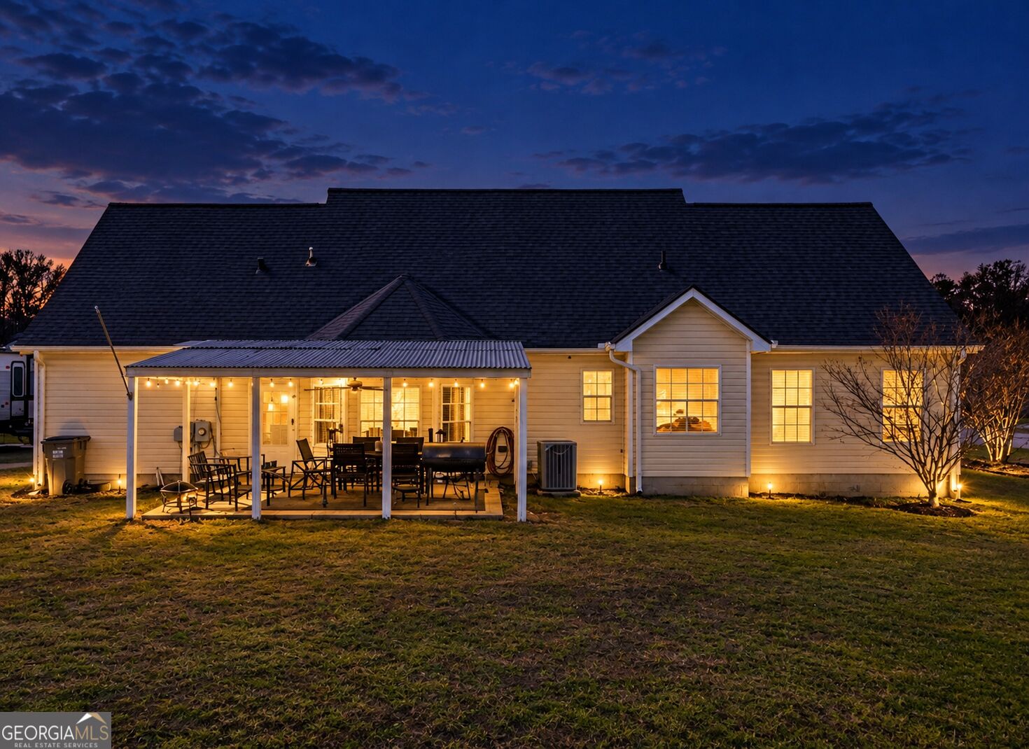369 Kay DR