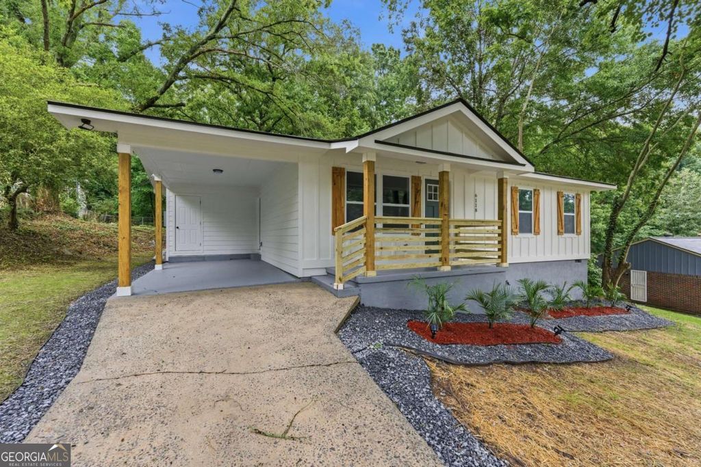 Photo of 6118 Biscayne Drive, Forest Park, GA 30297 (MLS # 10774747)