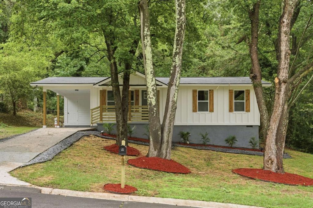 Photo of 6118 Biscayne Drive, Forest Park, GA 30297 (MLS # 10774747)