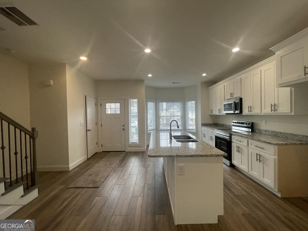 Photo of 4034 Oak glenn Drive, Duluth, GA 30096 (MLS # 10817216)