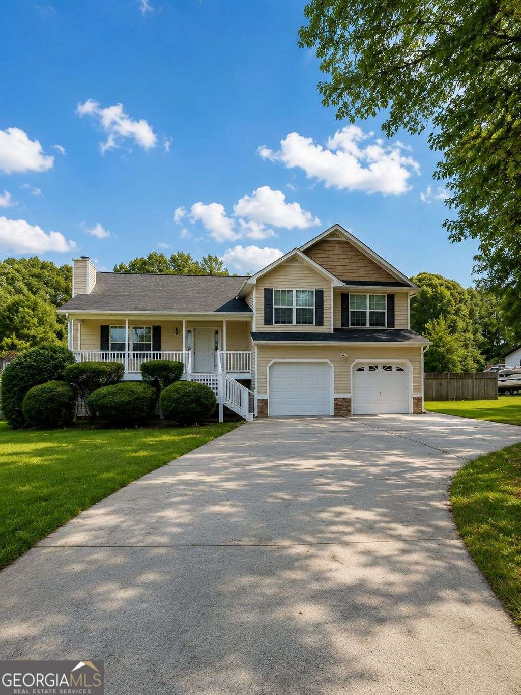 Photo of 30 Horseshoe Bend Road, Carrollton, GA 30116 (MLS # 10774946)