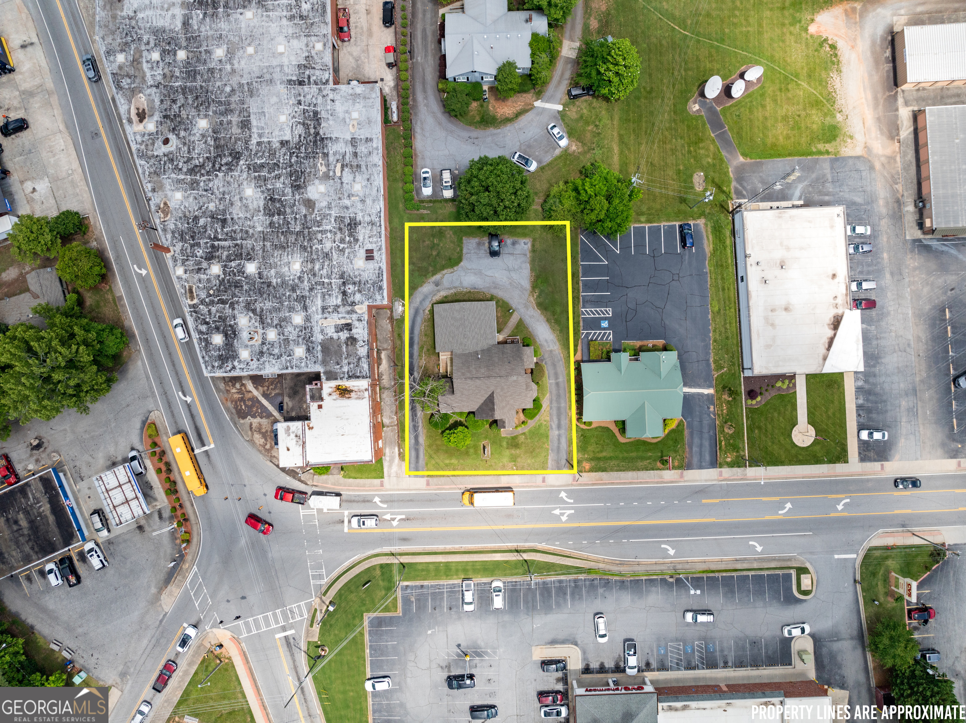 592 N Main ST
