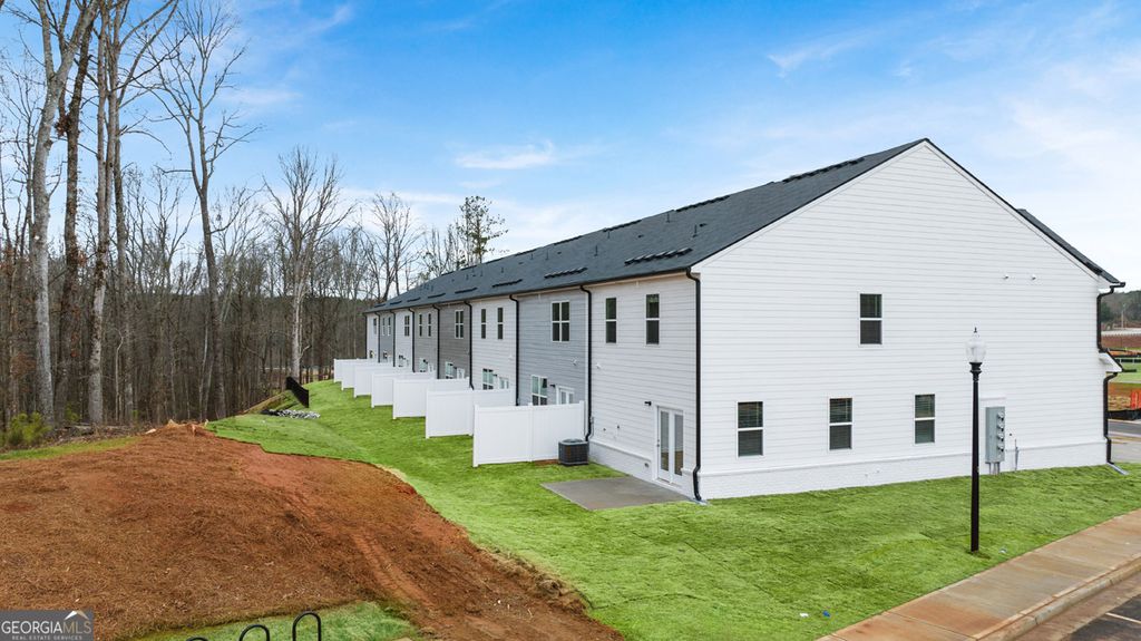 Photo of 360 Sound Circle, Stockbridge, GA 30281 (MLS # 10712262)