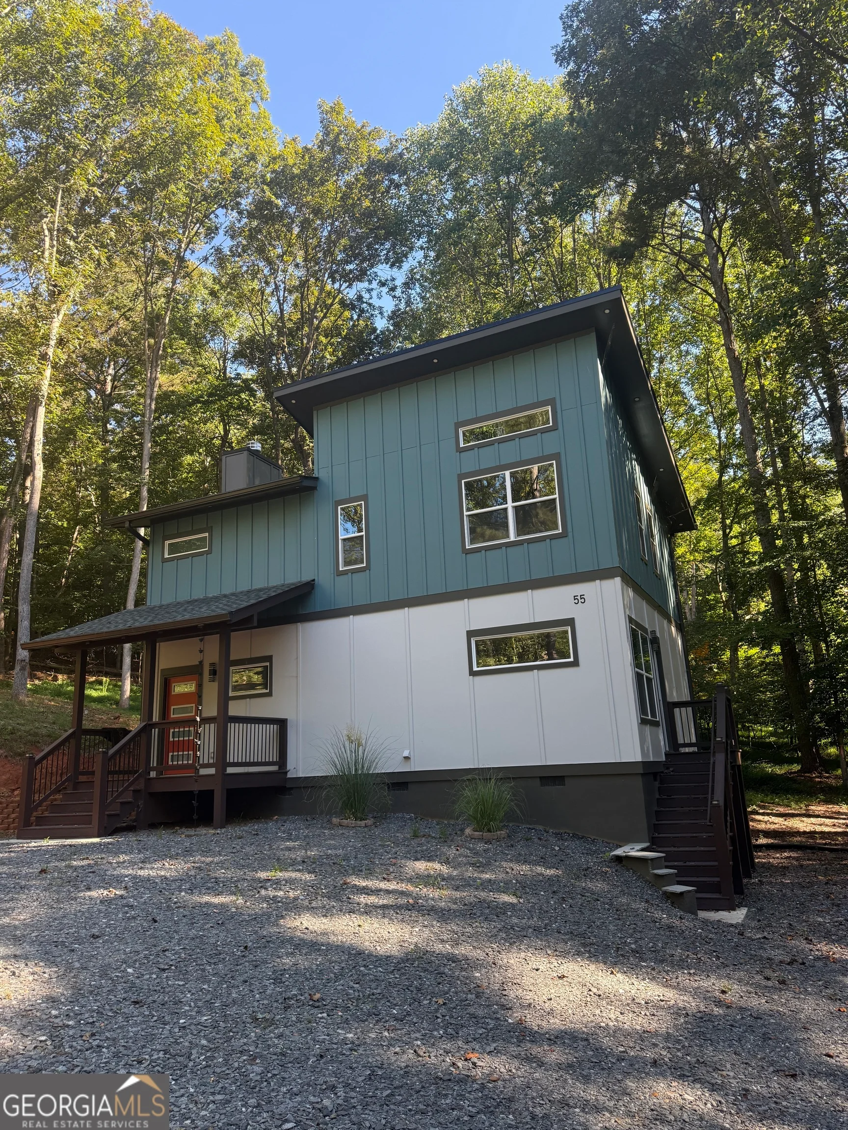 55 Elmwood Circle