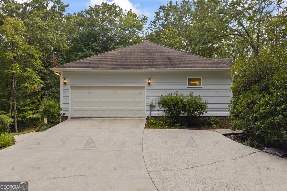 451 Spring Crest RD