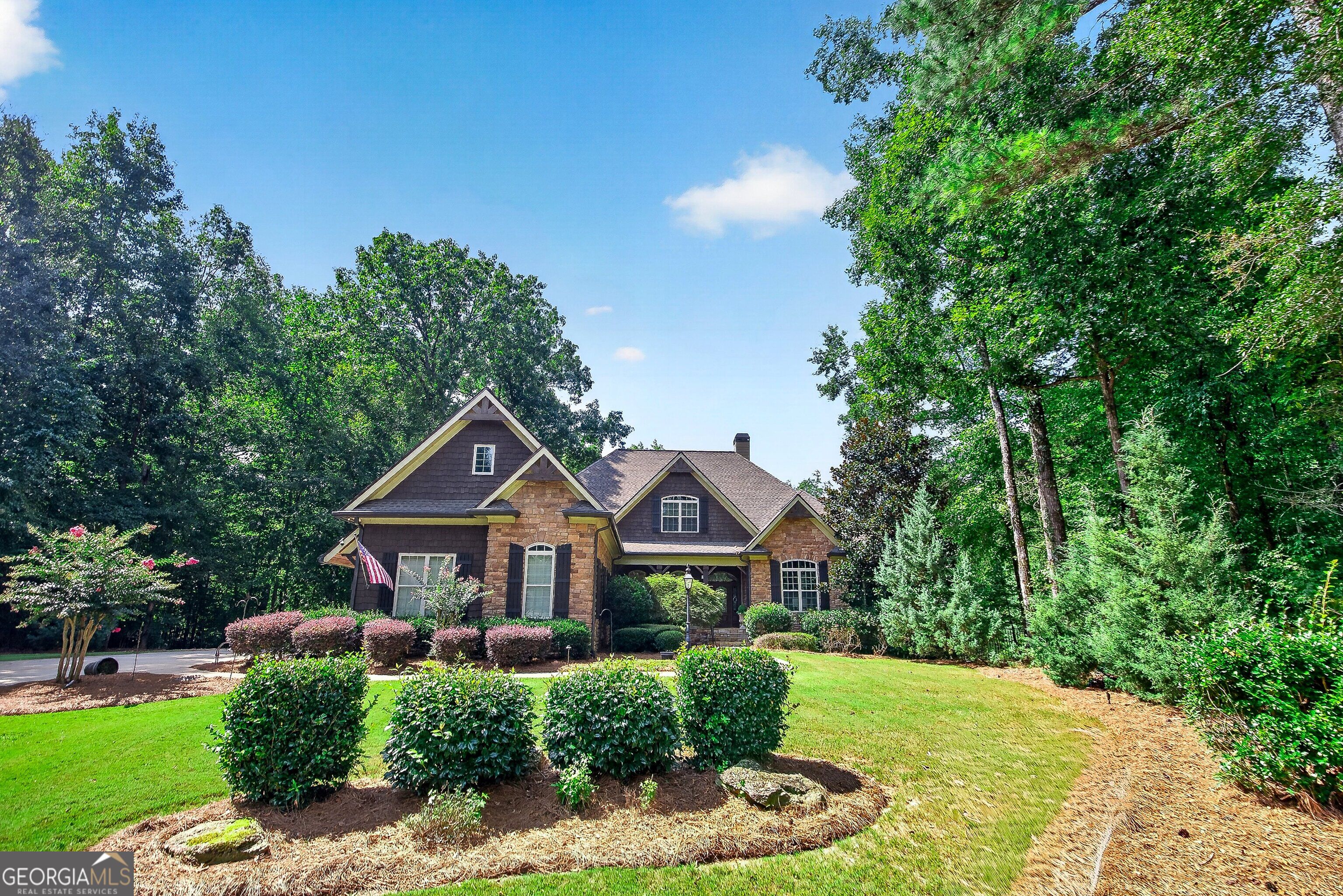 18 Willow PL