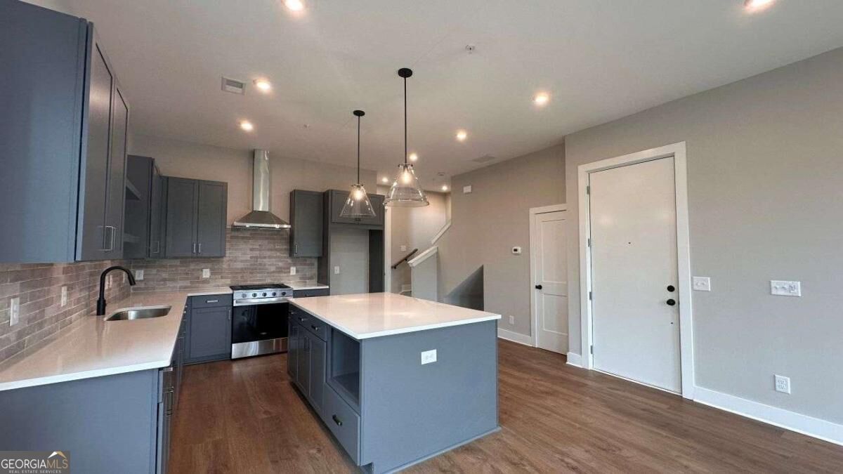 919 Hughley CIR 11