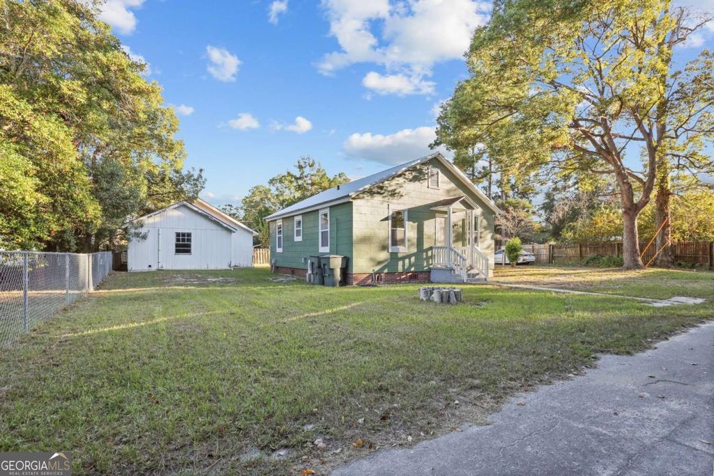 Photo of 241 S Elm Lane, Jesup, GA 31546 (MLS # 10631284)