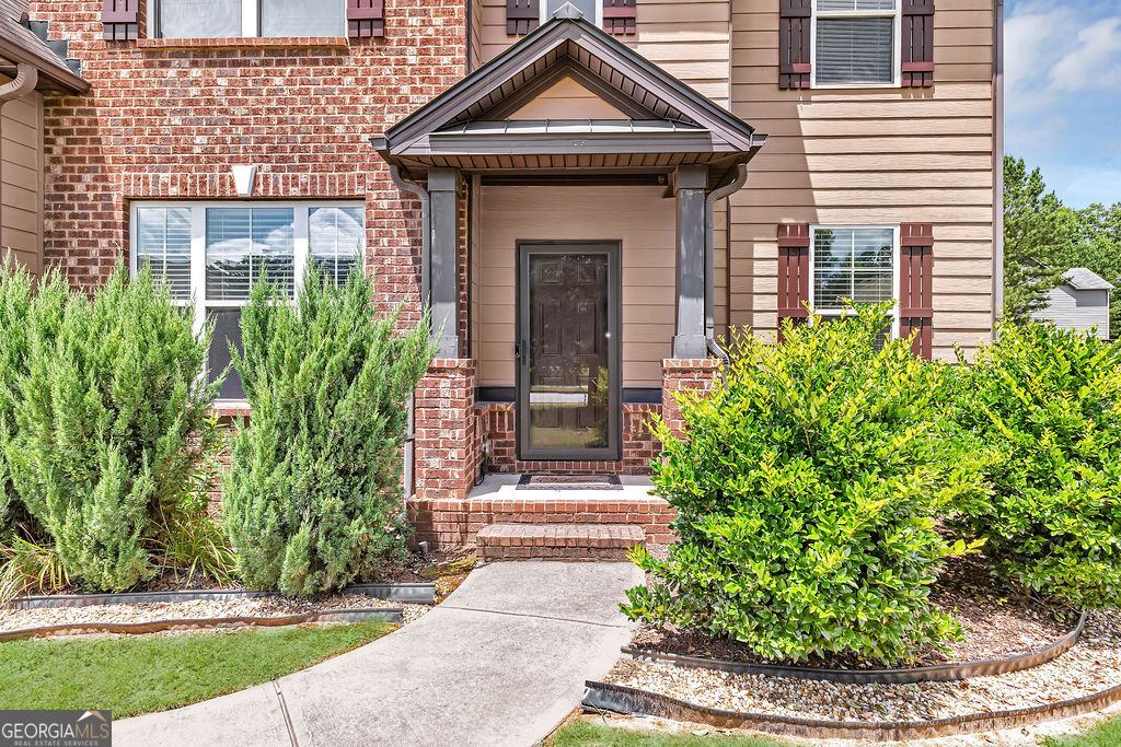 Atlanta, Georgia 30331, United States, 6 Bedrooms Bedrooms, ,4 BathroomsBathrooms,Residential,Pending,157499