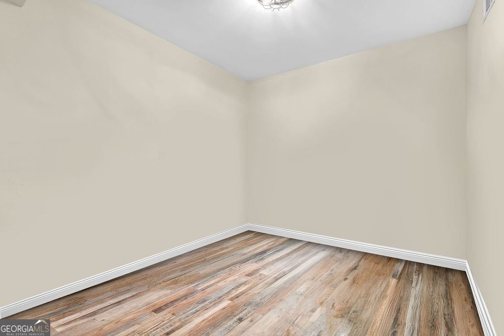 Atlanta, Georgia 30331, United States, 6 Bedrooms Bedrooms, ,4 BathroomsBathrooms,Residential,Pending,157499