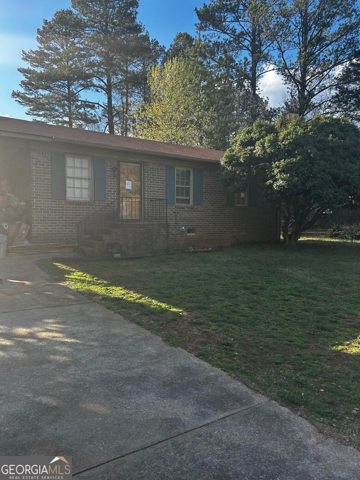 5598 Fosters Mill RD