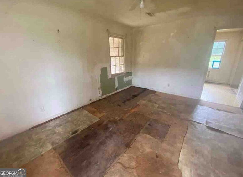 5598 Fosters Mill RD