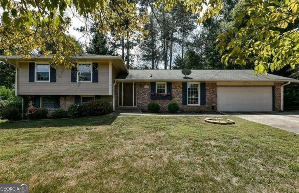 Photo of 2933 Highbrook Court, Marietta, GA 30066 (MLS # 10757925)