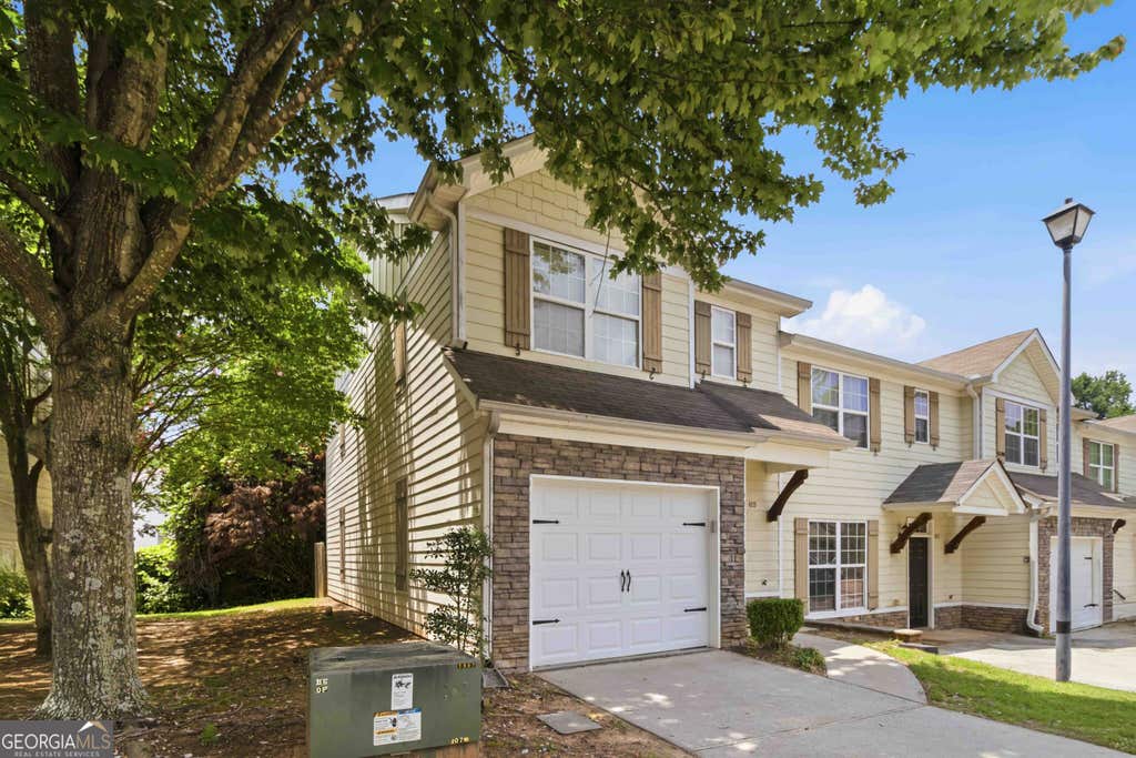 Photo of 4215 High Park Lane, Atlanta, GA 30344 (MLS # 10799758)