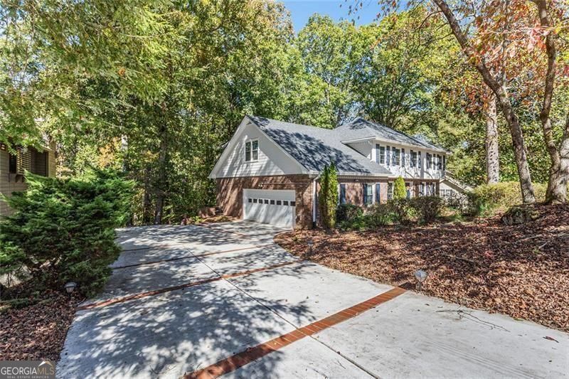 1820 Branch Valley DR