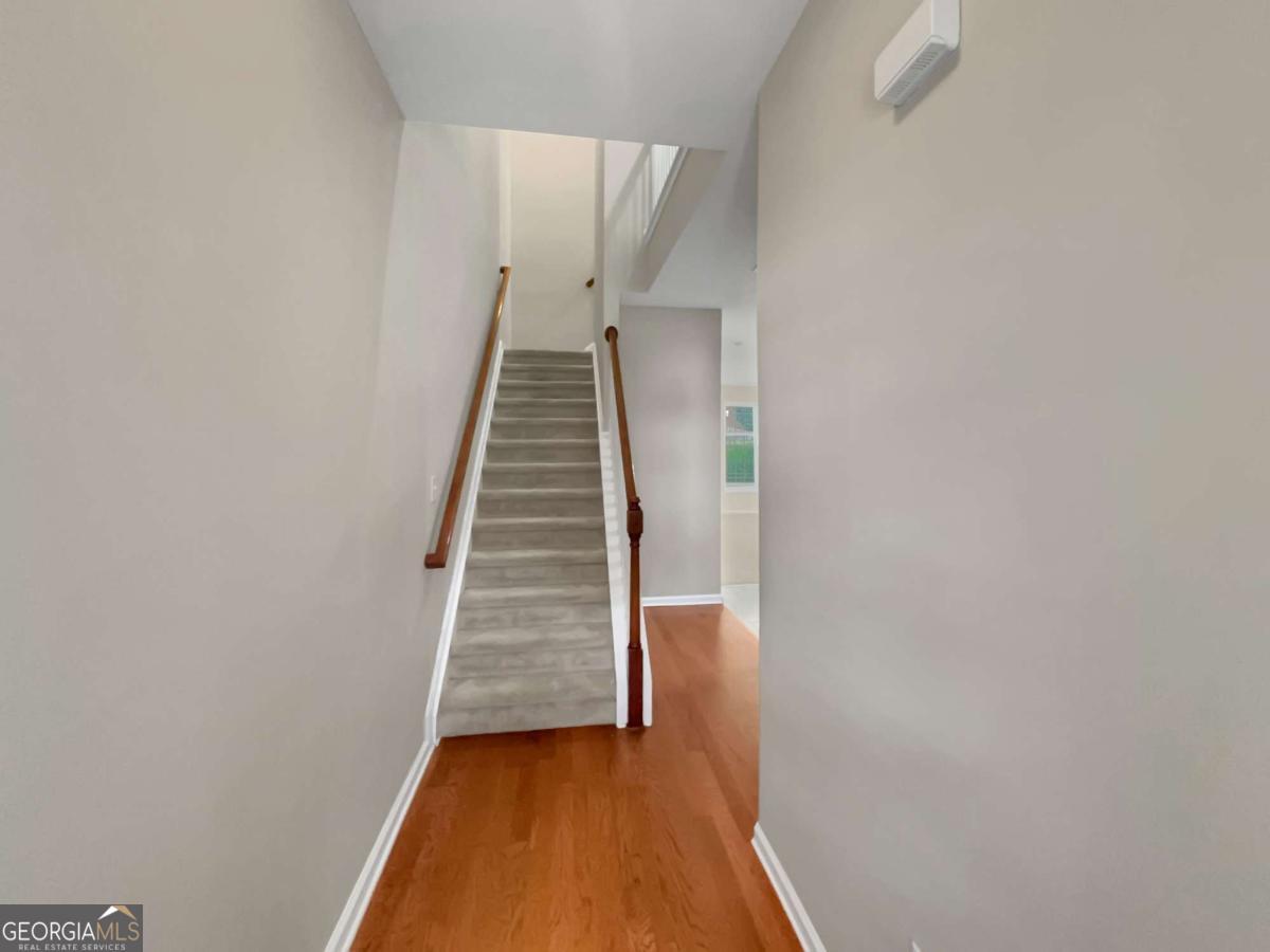 569 Woodland Park TER