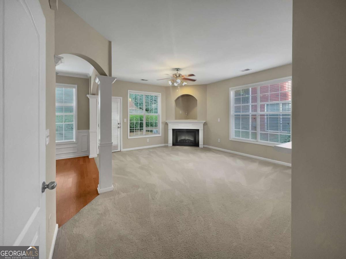 569 Woodland Park TER