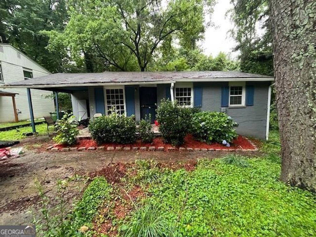 Photo of 3530 Fairlane Drive NW, Atlanta, GA 30331 (MLS # 10734326)
