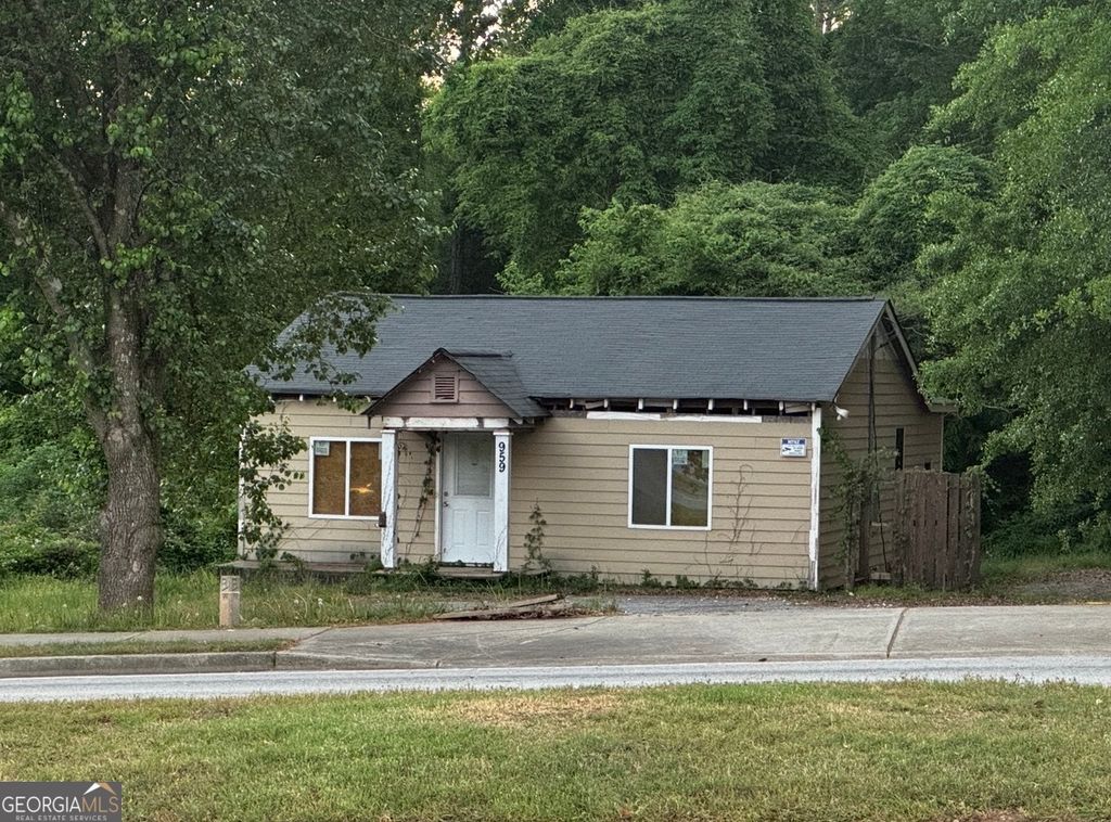 Photo of 959 S Hairston Road, Stone Mountain, GA 30088 (MLS # 10736262)