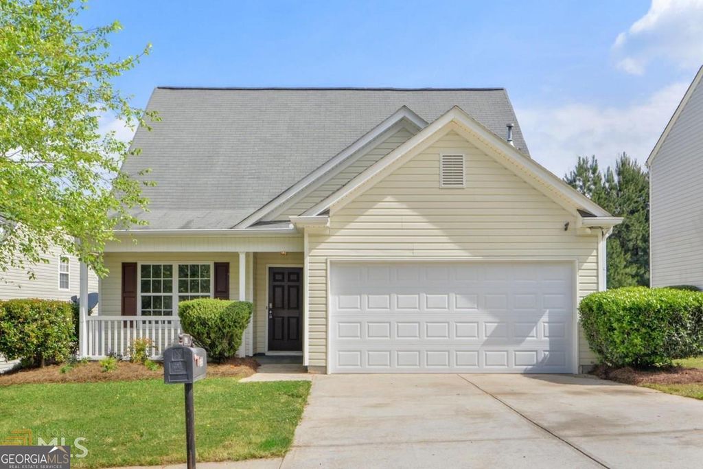 Photo of 635 Sable View Lane, Atlanta, GA 30349 (MLS # 10729140)