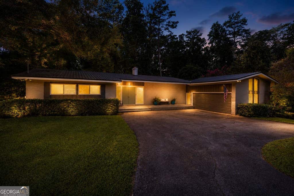 Photo of 101 Jenkins Dr, Eatonton, GA 31024 (MLS # 10826525)