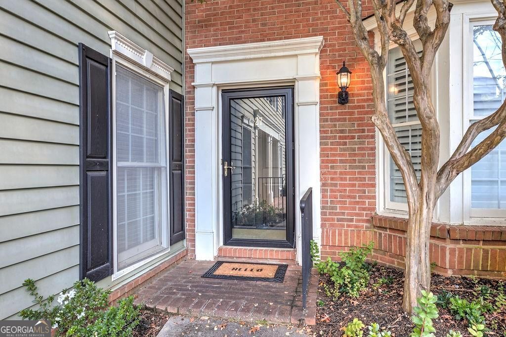 27 Mount Vernon CIR