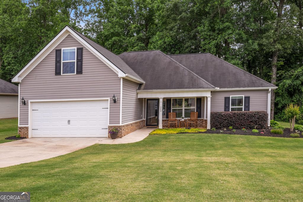 Photo of 263 Stanebrook Ct, Jackson, GA 30233 (MLS # 10763094)